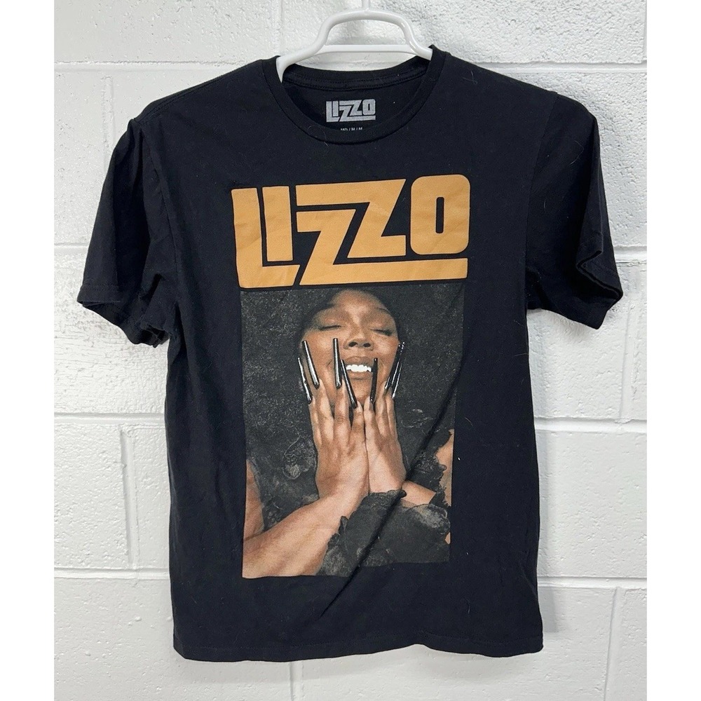 Lizzo T-Shirt - Rap Hip Hop Long Nails Black Tee - Womens Medium